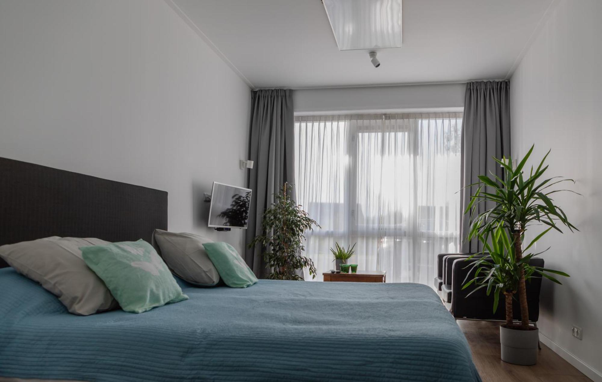 Gastenverblijf Villa Buitenplaats Wergea Contactloos Inchecken Naarderburen Esterno foto